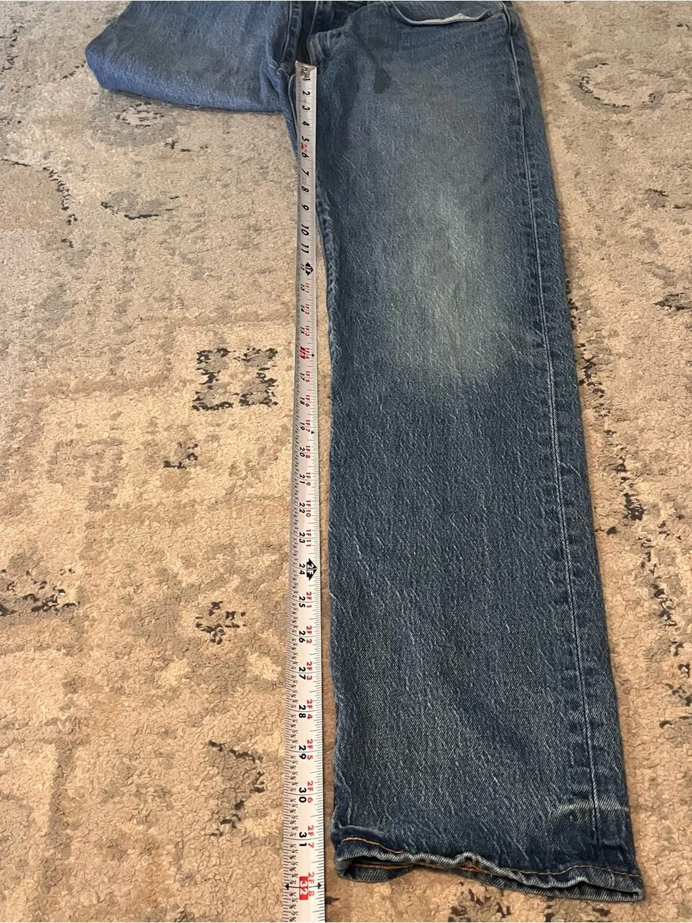 Levis straight leg